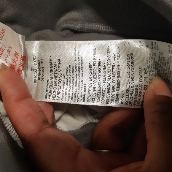 Nike Pullover Hoodie For Boys Size 2T Gray Color With yellow Symbol, - Picture 9 of 10